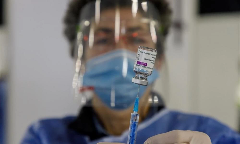 Καναδάς: Οι αρχές εγκρίνουν τη χορήγηση διαφορετικού εμβολίου μεταξύ πρώτης και δεύτερης δόσης